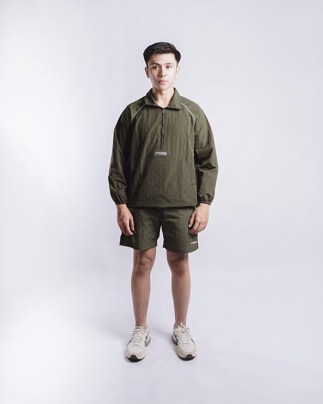 Fitch Studio Celana Pendek Nylon Crinkle V.1 | Army Green - Image 2
